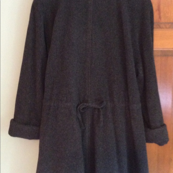 Dynamic Winter Coat Designed by LINDA RICHARDS - Picture 2 of 9